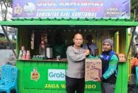 Kapolres Wonosobo, AKBP M Kasim Akbar Bantilan meresmikan Ojol Mart dan bengkel Ojol Auto di komplek Terminal Mendolo Wonosobo.