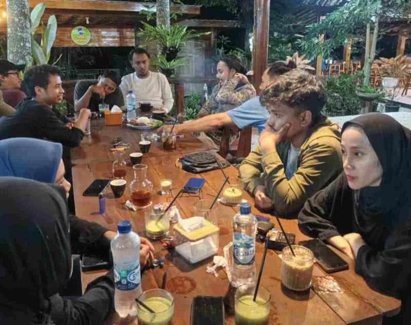 Pertemuan kader dan alumni PMII Banjarnegara. (A. Nandar/diengpost.com)