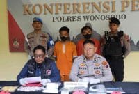 Jajaran Polres Wonosobo berhasil menangkap dua pengedar obat keras di Jalan Raya Selomerto–Balekambang, Wonosobo.