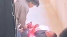 Potongan video viral Penyerangan Mahasiswa UIN Suka Pekanbaru oleh rekannya.