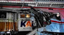 Kondisi kereta setelah mengalami tabrakan.