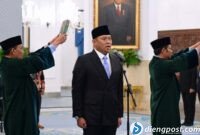 Sudaryono saat dilantik sebagai Kepala BGN di Istana Negara Jakarta.