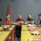 Audiensi warga Desa Marongsari di Mapolsek Sapuran.