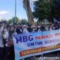 Ribuan relawan menggelar aksi damai di Alun-alun Wonosobo pada Rabu kemarin.