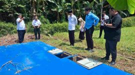 Wakil Bupati Purworejo bersama anggota DPRD saat meninjau langsung operasional dapur pelayanan di Kecamatan Bruno pada Rabu (11/03/2026).