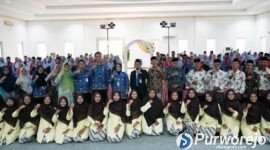 Bupati Purworejo Hadiri Wisuda SD Muhammadiyah Kemiri, Dorong Lahirnya Generasi Berkarakter dan Berprestasi