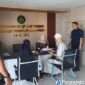 Seorang WNA asal Inggris didenda oleh pihak berwenang setelah terbukti melakukan pelanggaran berat terkait dokumen izin tinggal.