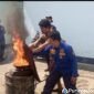 Warga Kelurahan Purworejo mengikuti pelatihan penanggulangan kebakaran.