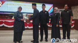 Rapat paripurna di Gedung DPRD Purworejo pada Kamis, 30 Juli 2026.