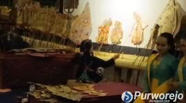 Javas Inderatma Wiguna, bocah asal Purworejo yang kini mantap meniti karier sebagai dalang cilik setelah mengenal dunia pewayangan sejak balita.