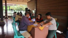 Korban terdampak bencana longsor di Situkung, Desa Pandanarum, Kabupaten Banjarnegara, kembali menerima bantuan langsung tunai pada Selasa (20/1/2026).