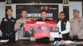 Polres Banjarnegara menggelar pers rilis kasus pencabulan terhadap santriwati.