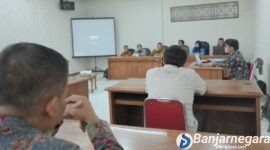 Sebanyak tujuh peserta bersaing ketat mengikuti uji kelayakan dan kepatutan calon direktur Perumdam Tirta Serayu.